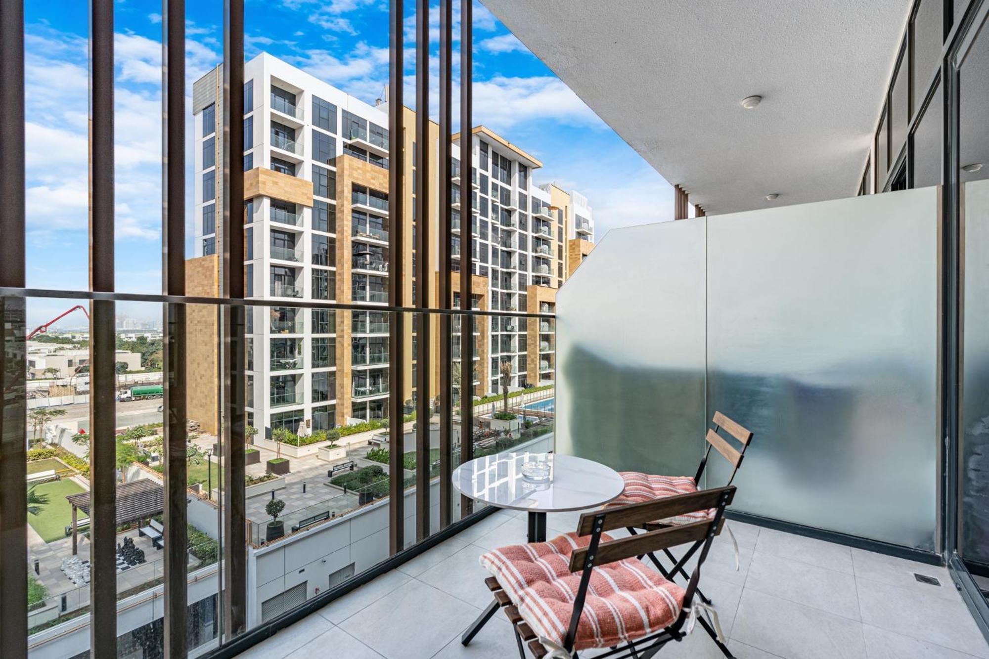 Apartment Chic & Beautiful In The Heart Of Meydan Dubai